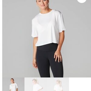 New Women’s TAVI NOIR White Super Soft Crop Top, size small